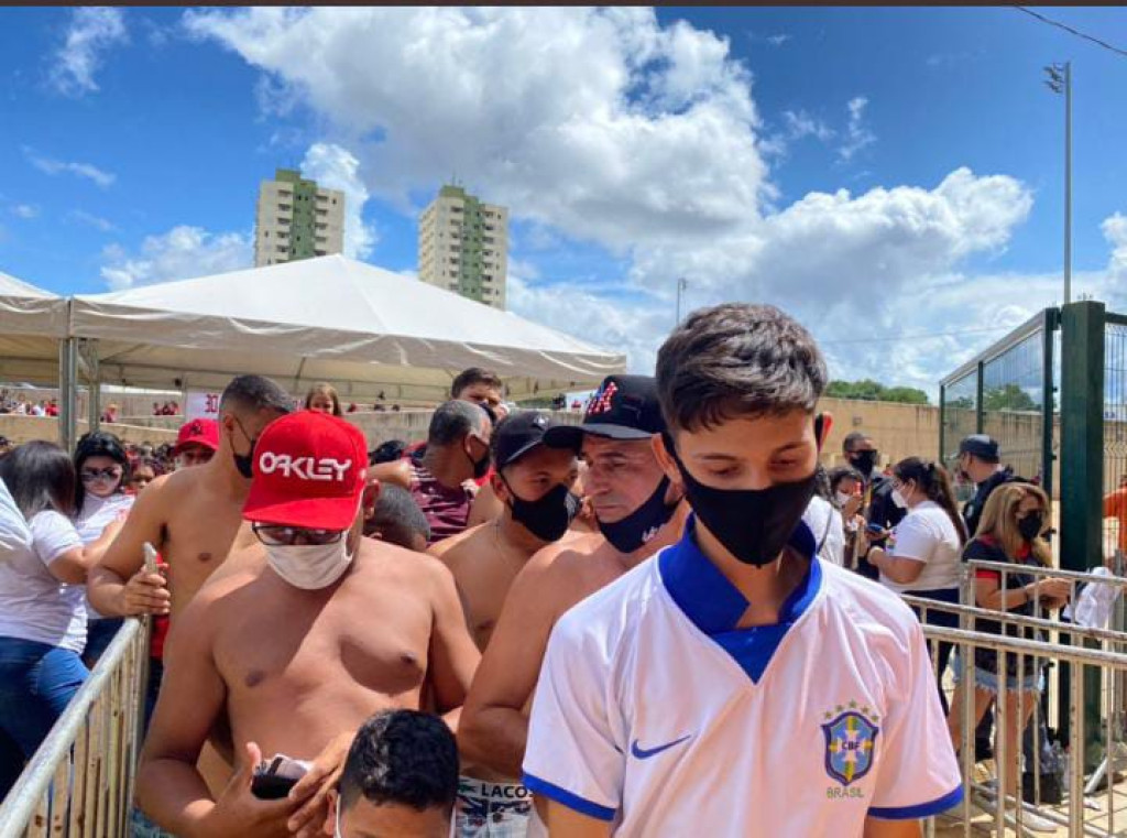 Torcedores barrados na Arena