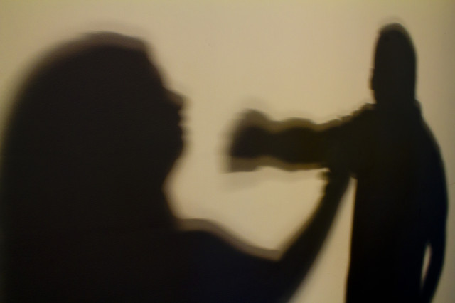 Homem agride trans com barra de ferro por não aceitar fim do relacionamento | RDNEWS - Portal de notícias de MT